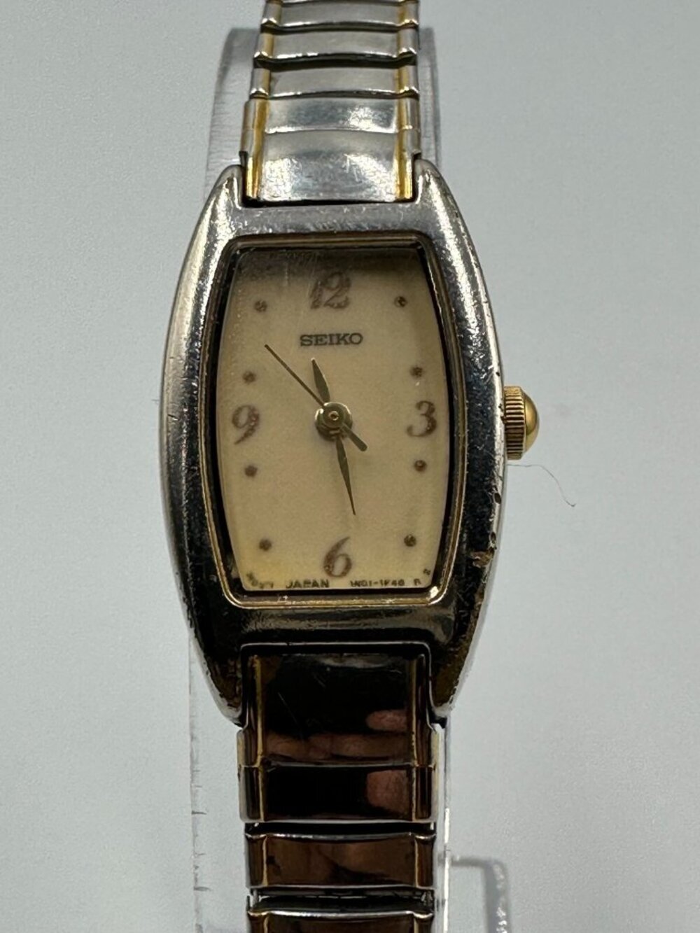 Vintage Seiko Watch Women Silver Tone Stretch Band 1N01-5869 New Battery 6.5"